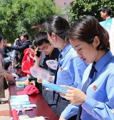 盱眙開展法治宣傳月 百場法治文藝進(jìn)社區(qū)，環(huán)保咨詢服務(wù)暖人心